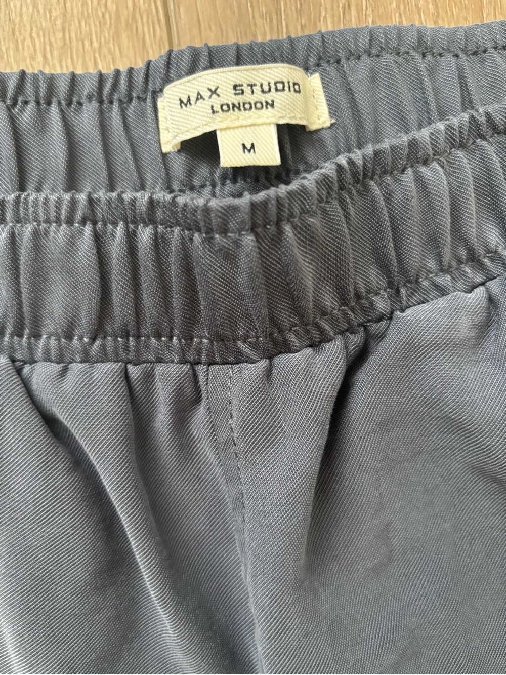 Max Studio cuffed at the ankle  pants size medium